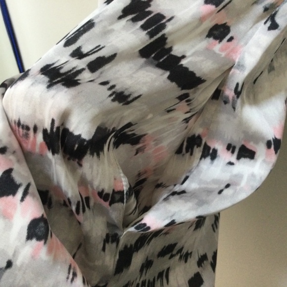 BCBGeneration dress size 8 - Picture 5 of 12